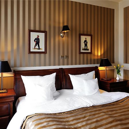 Hotel Diament Arsenal Palace Katowice - Chorzów Δωμάτιο φωτογραφία