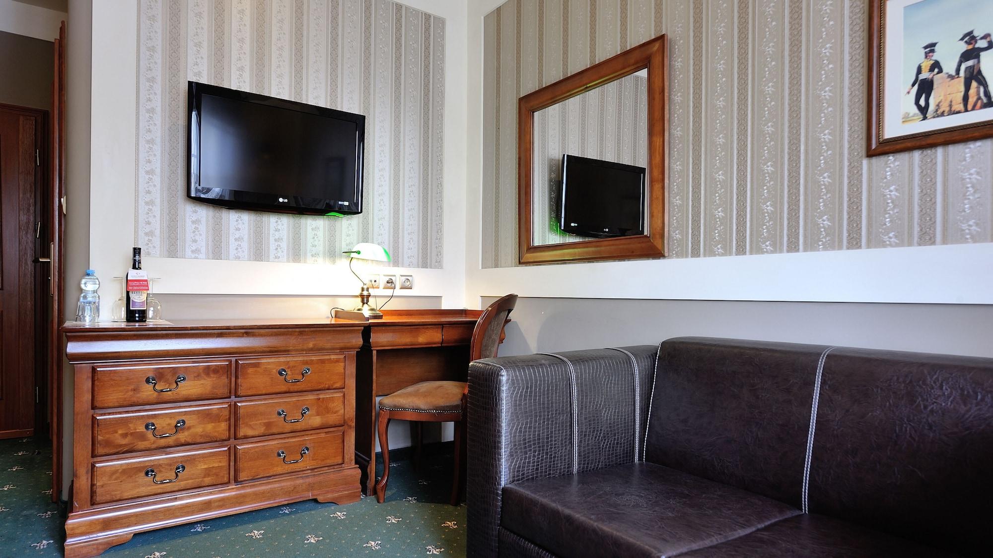 Hotel Diament Arsenal Palace Katowice - Chorzów Εξωτερικό φωτογραφία
