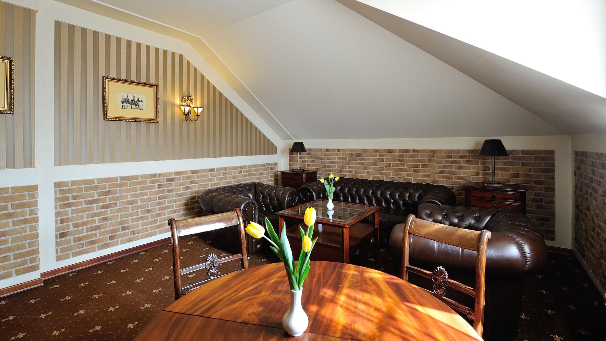 Hotel Diament Arsenal Palace Katowice - Chorzów Εξωτερικό φωτογραφία