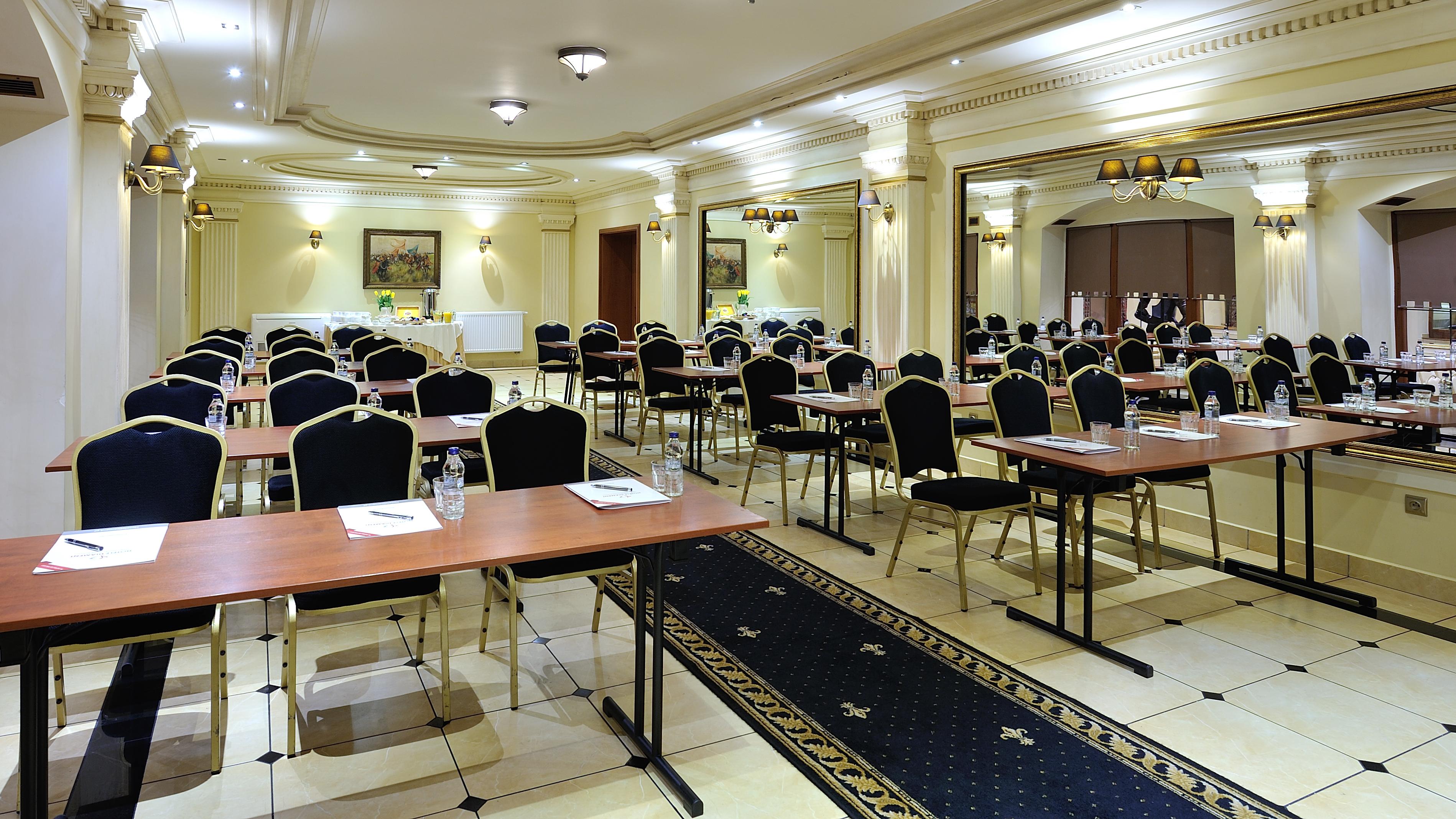 Hotel Diament Arsenal Palace Katowice - Chorzów Εξωτερικό φωτογραφία